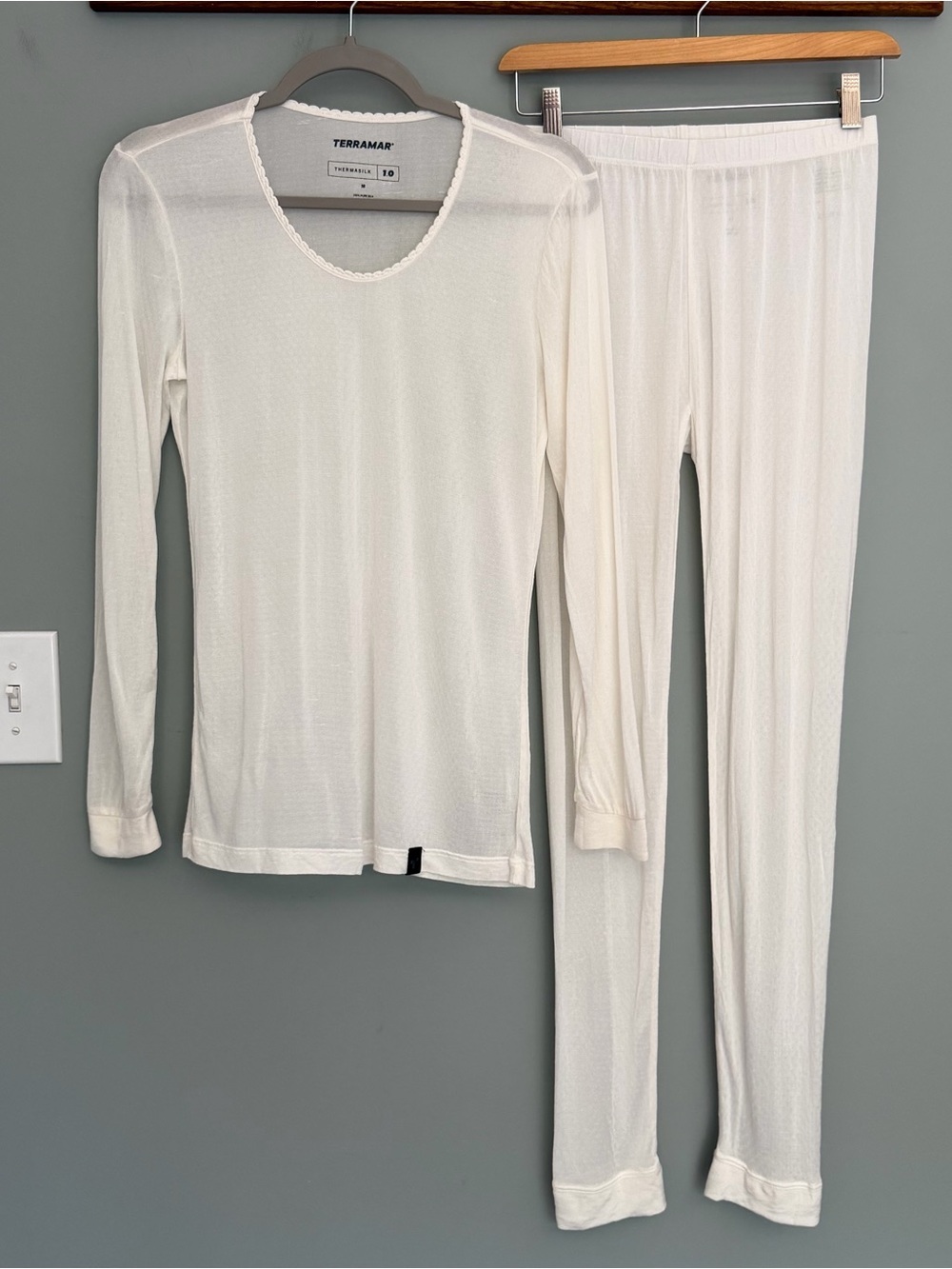 Terramar 100% Silk Thermasilk Pointelle Natural Thermal Base Layer Top Pant Set